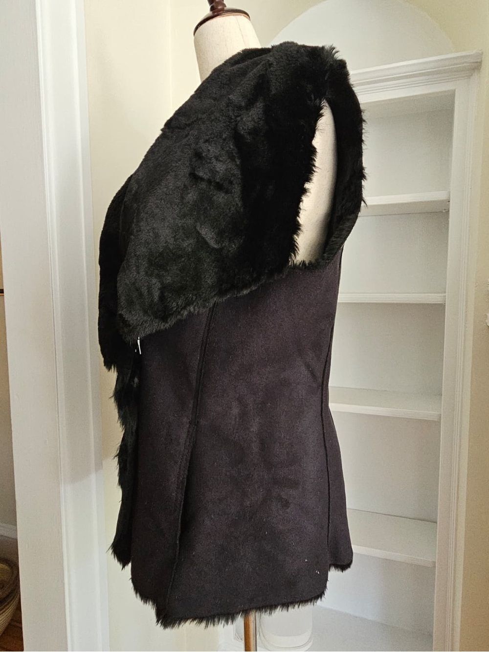 BCBGMAXAZRIA Stefano Faux Fur Draped Vest - Black - Never Worn [M] - Picture 13 of 14